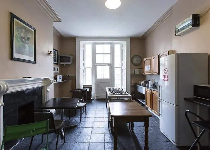 Backpackers D1hostel 호스텔 *