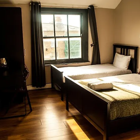 Backpackers D1hostel *